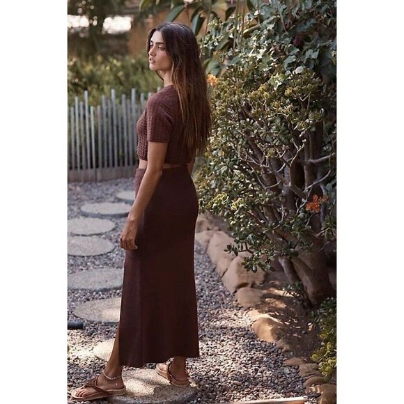 NWT FREE PEOPLE Sz L VIVIENNE SKIRT SET 2 PC CROP TOP & MIDI SKIRT IN BROWN - Picture 2 of 4